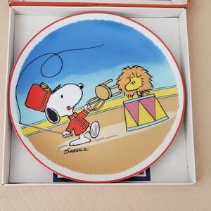 Flyin' Tamer Snoopy Collectible Plate Vintage NEW IN BOX